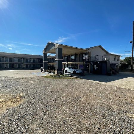 Best Budget Inn Bastrop Zewnętrze zdjęcie