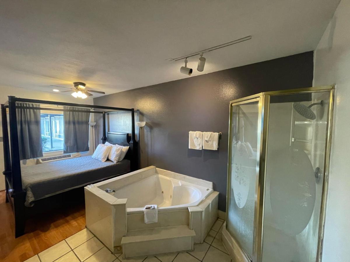 Best Budget Inn Bastrop Zewnętrze zdjęcie